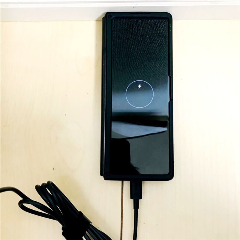 baseus100wで充電中