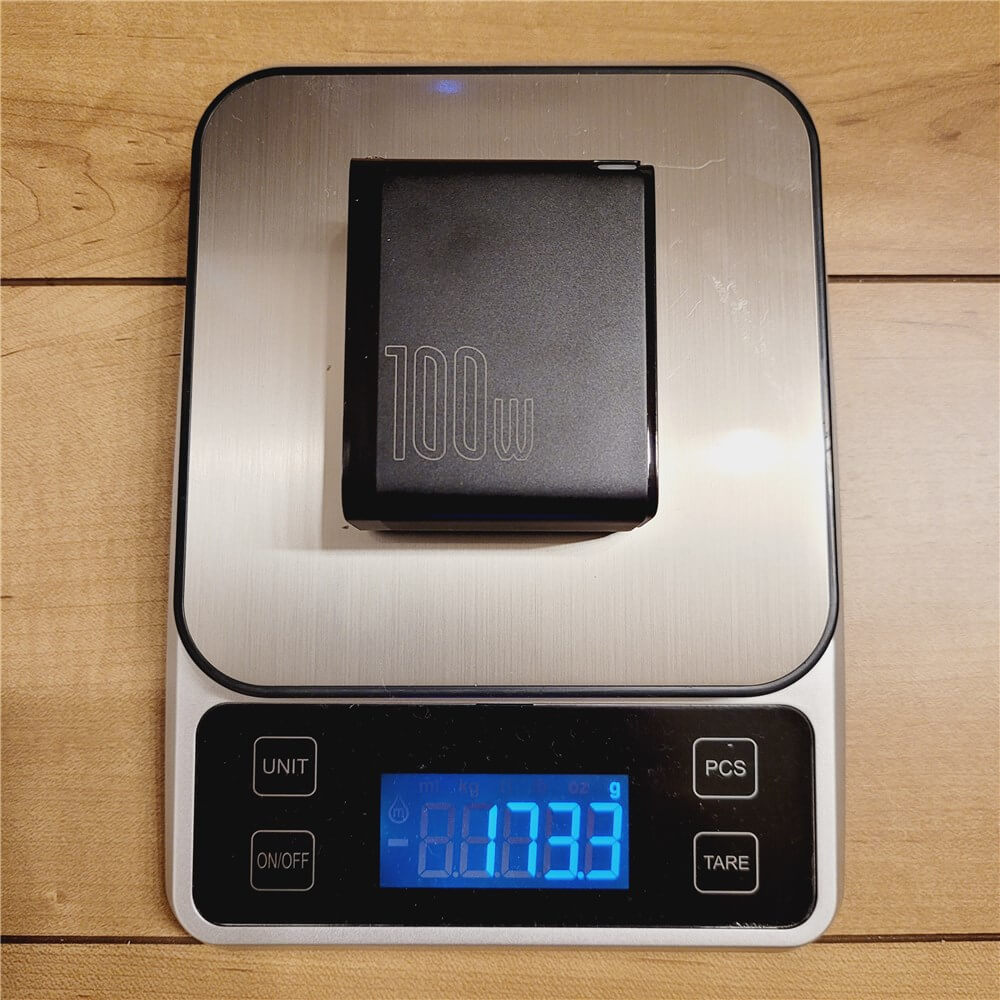 baseus100w quick charger重量
