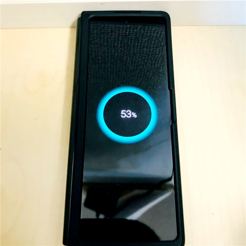 baseus100wで充電中