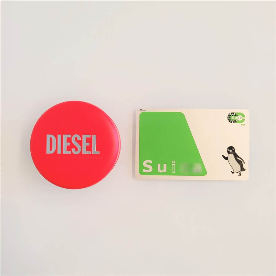 SuicaとDIESEL TRUE WIRELESS EARBUDSケース