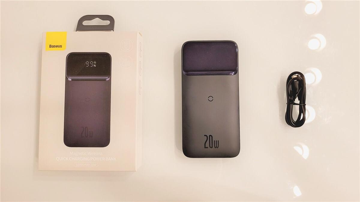 Baseus ワイヤレスモバイルバッテリー 10,000mAh 梱包物