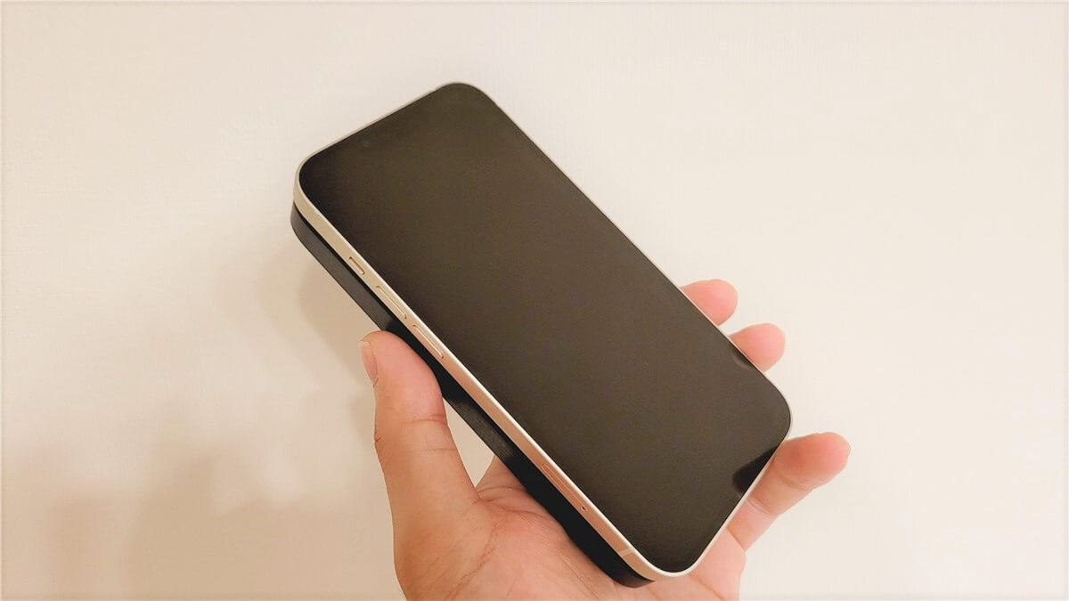 Baseus ワイヤレスモバイルバッテリーとiphone13