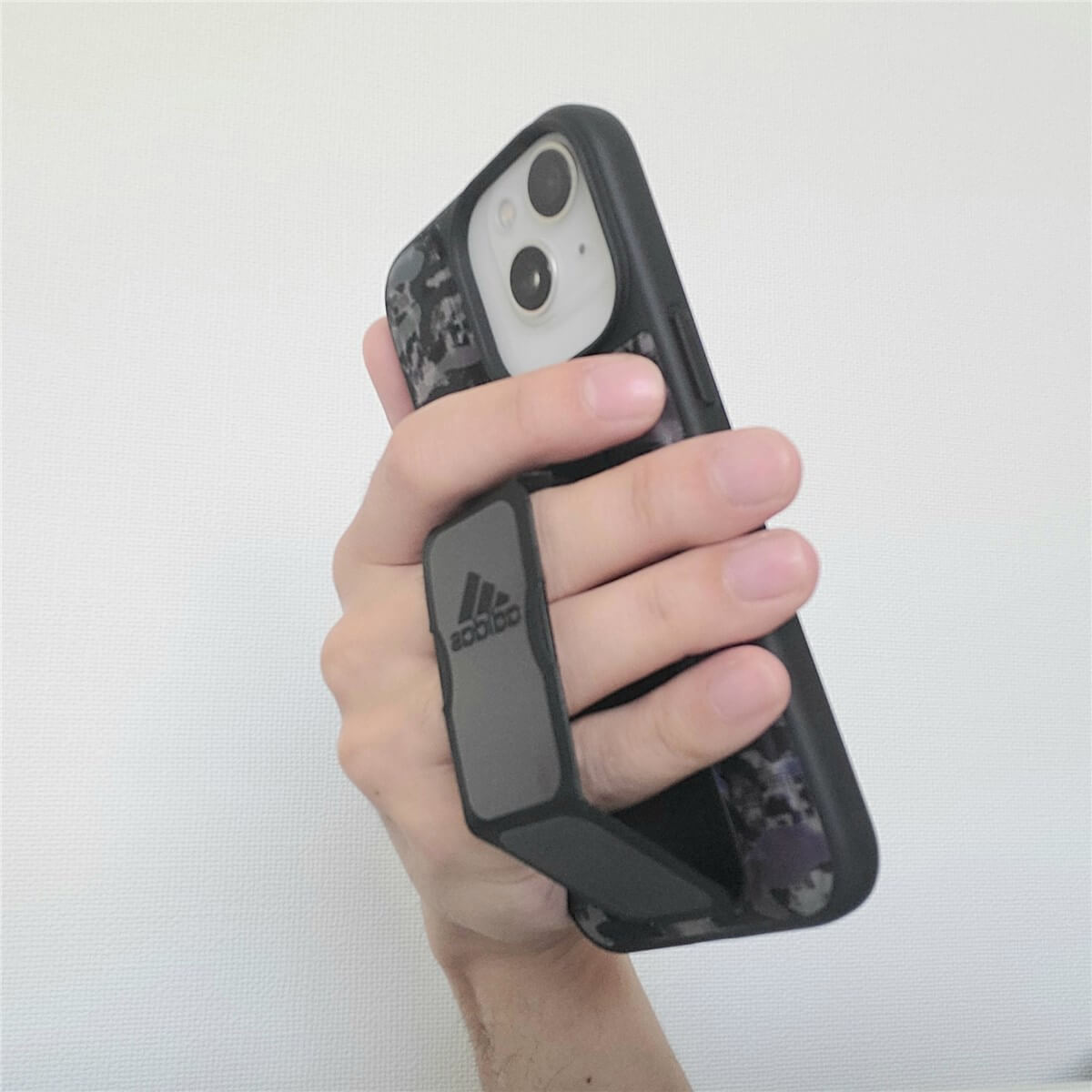 adidas Grip Case